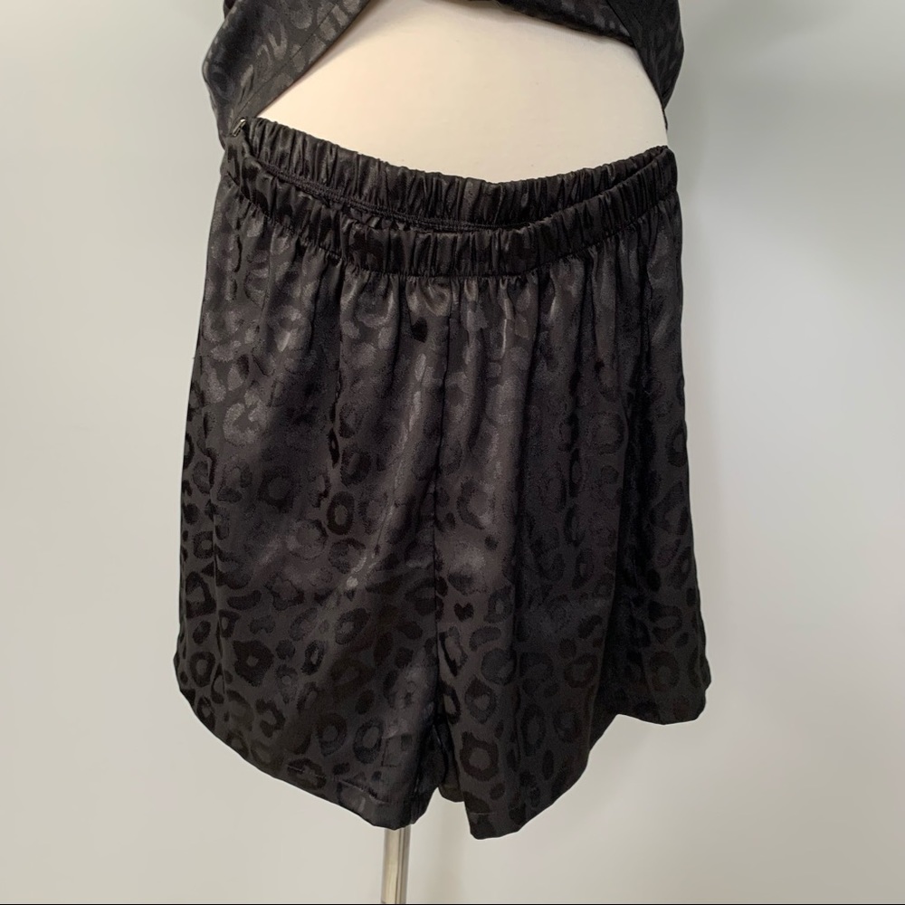 Satin Leopard Print Short Set - Picture 4 of 9